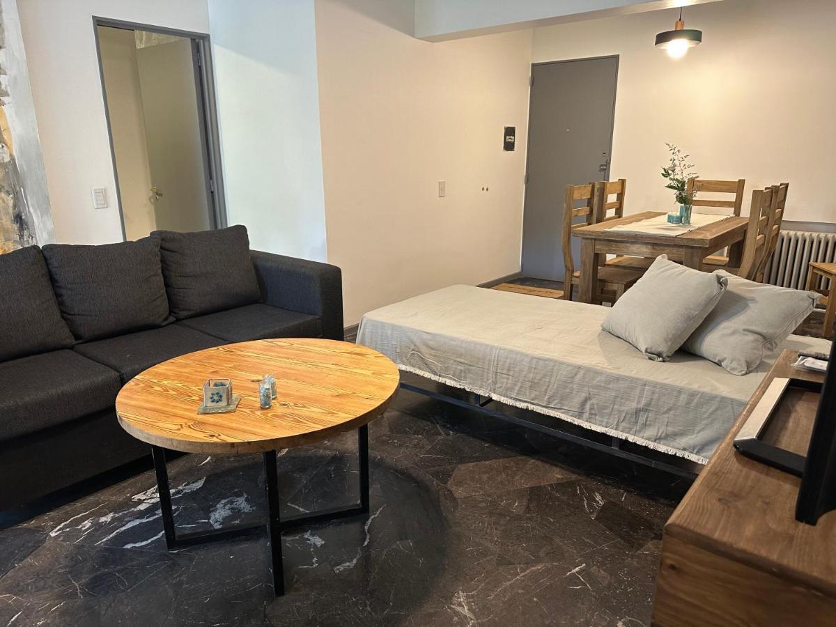 Mitre Emperador Apartment เมนโดซา ภายนอก รูปภาพ
